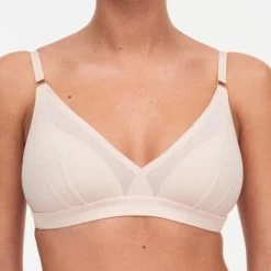 Chantelle Pure Light Wireless Bra C10M20 Golden Beige