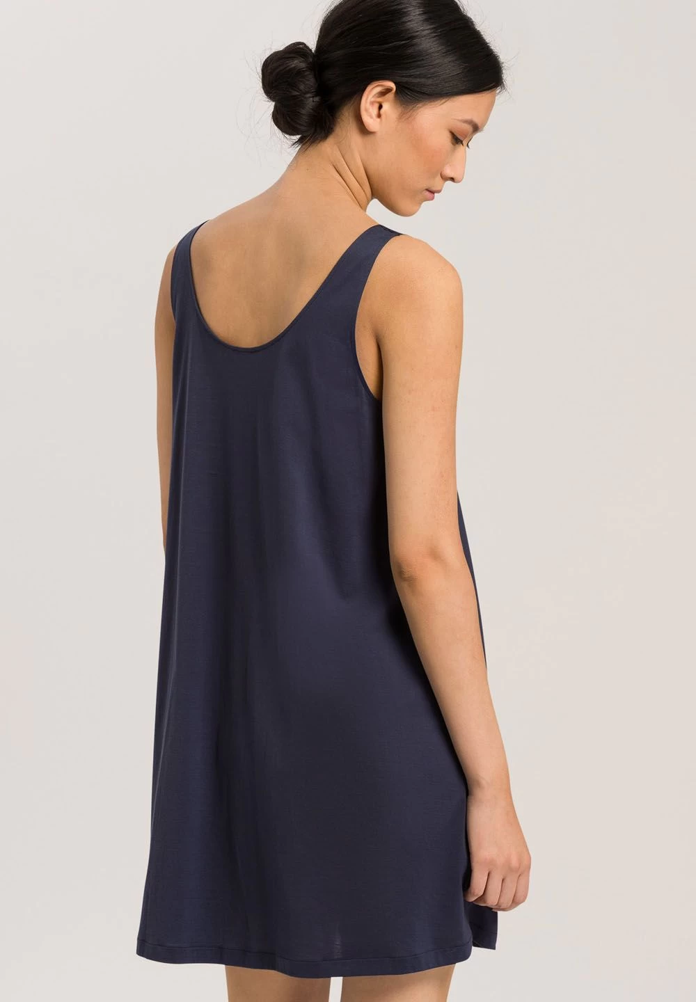 Hanro Maila Sleeveless Nightdress - Image 5